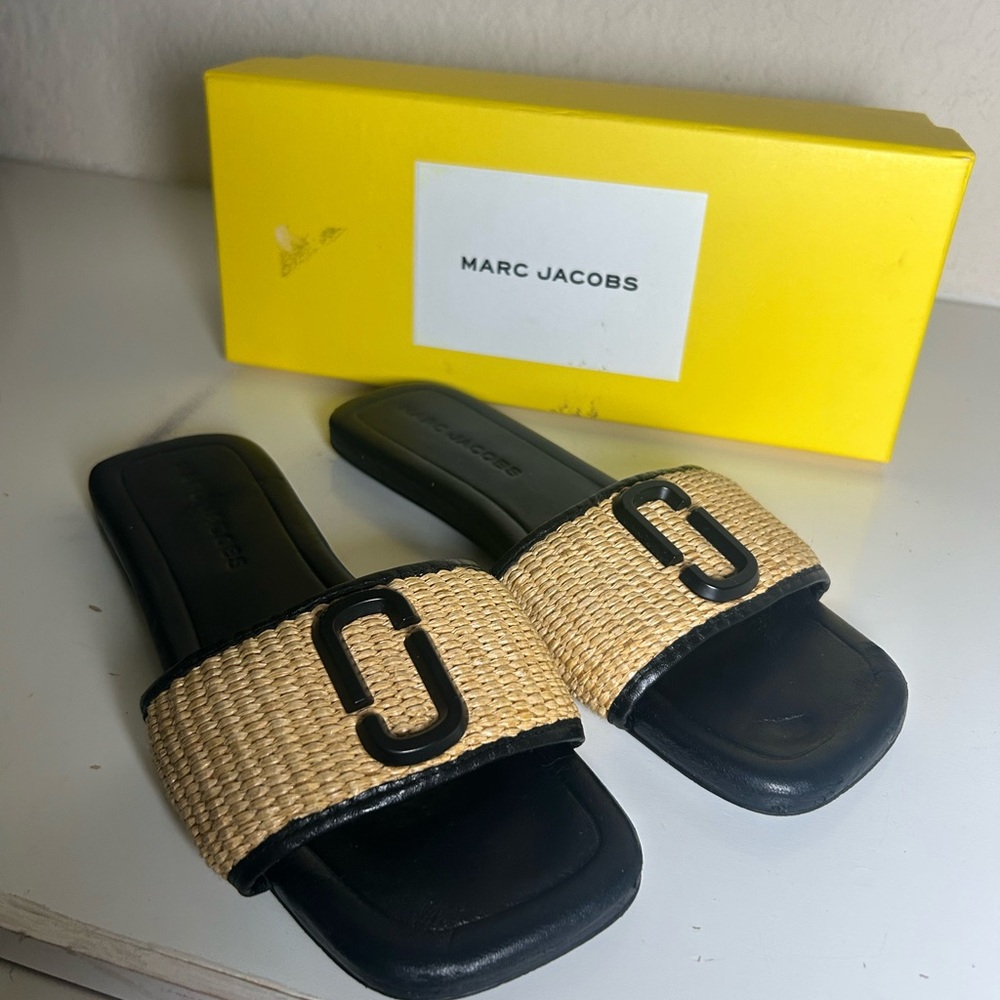 Marc Jacobs Black and Natural Slides
